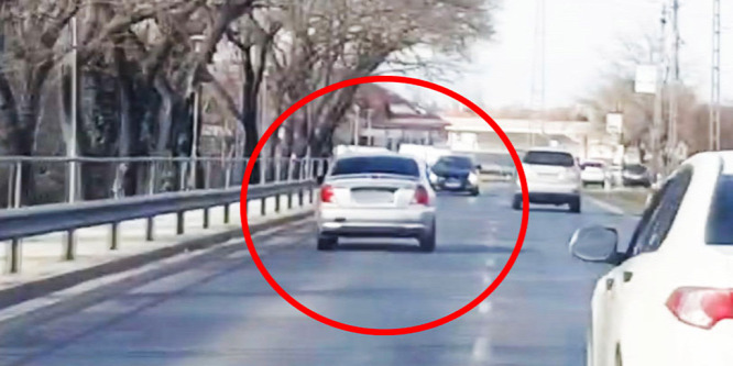 Elkapták az őrült autóst, aki frontális karambollal ijesztgette a szembejövőket a Pesti úton - videó