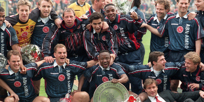 A BL-győztes Ajax játékosai aerobikórát tartottak az edzésen - videó