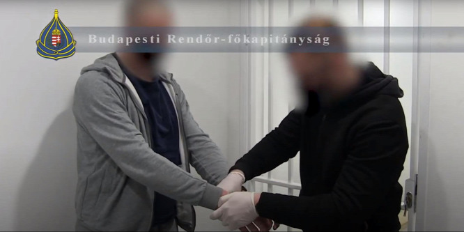 Lopott személyi adatokkal csináltak külföldieknek magyar útlevelet - videó