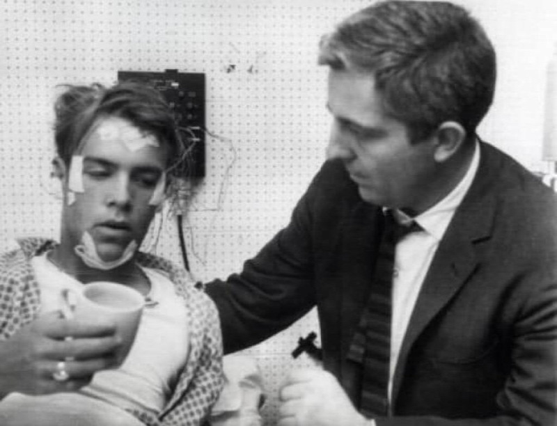 Randy Gardner 1964-ben állította be a világ leghosszabb alvásmentes időszakának rekordját.