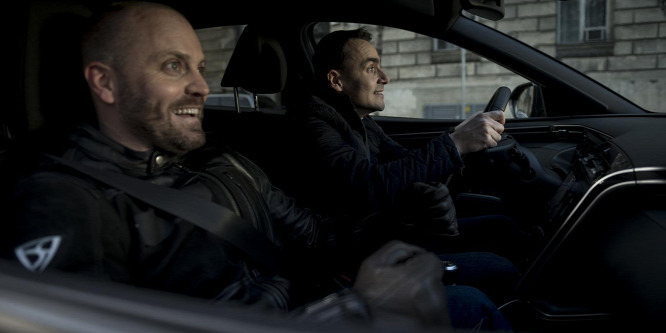 Michelisz és Talmácsi az indulatmentes közlekedésért kampányol