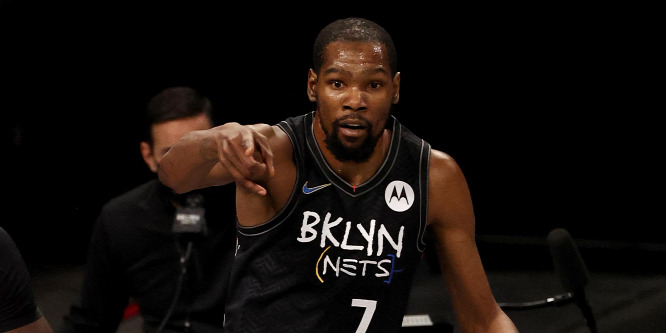 Trágár üzeneteket írt egy színésznek, hatalmas büntetést kapott az NBA egyik legnagyobb sztárja