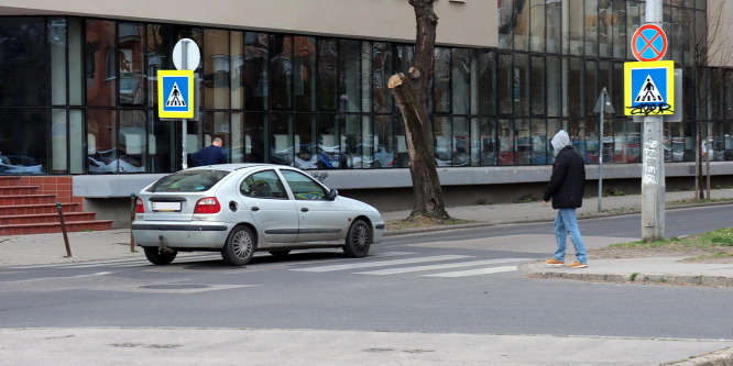 Így védhetjük meg a gyalogosokat a közlekedésben