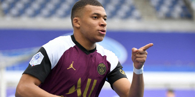 Mbappé nehéz helyzetből rúgott gólt, simán nyert a PSG - videó