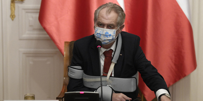 Tolószékbe került Milos Zeman cseh államfő
