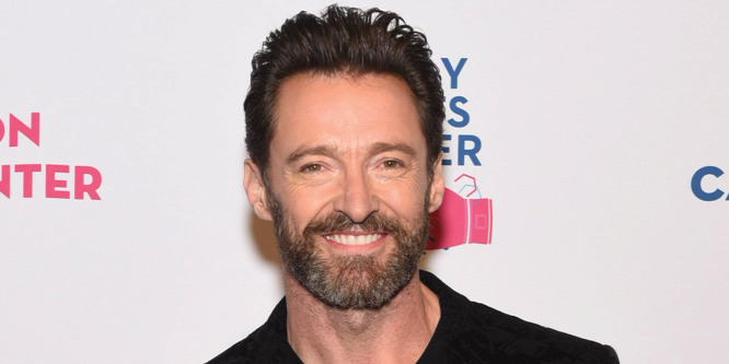 Megható sorokkal és régi esküvői fotókkal vallott szerelmet feleségének Hugh Jackman