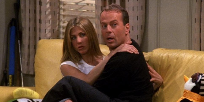 Elveszített fogadás miatt szerepelt Bruce Willis a Jóbarátokban?