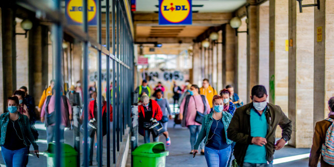 Pénzt kérnek csalók egy szupermarket nevében