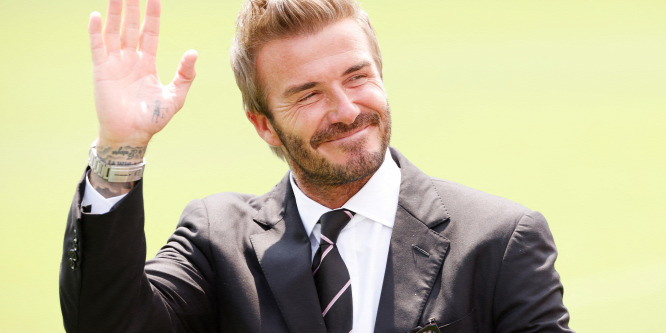 Tulajdonostársként térhet vissza az Old Traffordra David Beckham