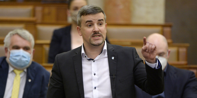 Már Vona Gábor is szégyelli, amit Jakab Péter csinál