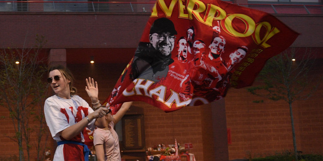 Hogyan lett a YNWA a Liverpool himnusza?