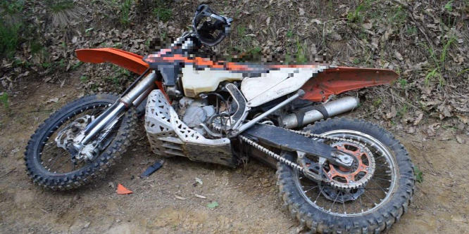 Sorsára hagyták a balesetező motoros társukat, aki belehalt a sérüléseibe