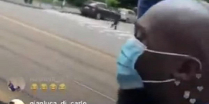 Az Inter sztárfocistája Milánó utcáin énekelve ünnepelte a bajnoki címet - videó