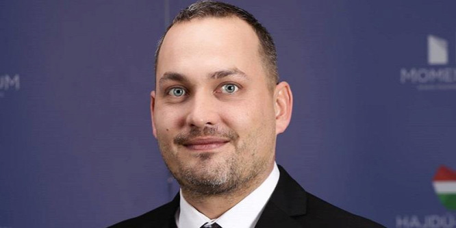 Illegálisan foglalkoztathatja pizzériája alkalmazottait Miskolc baloldali alpolgármestere