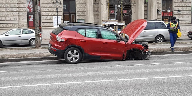 Kiharcolta: súlyos balesete után sem veszik el a jogosítványt Vitray Tamástól