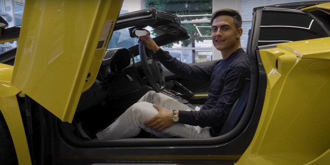 Méregdrága luxusautóval ünnepelte meg századik gólját a Juventus sztárja