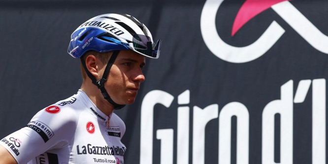Feladta a Giro d'Italiát a belga kerékpáros