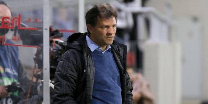 Kirúgta edzőjét a Vasas