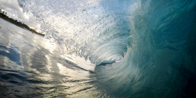 Hawaii szörföseit kukkolom