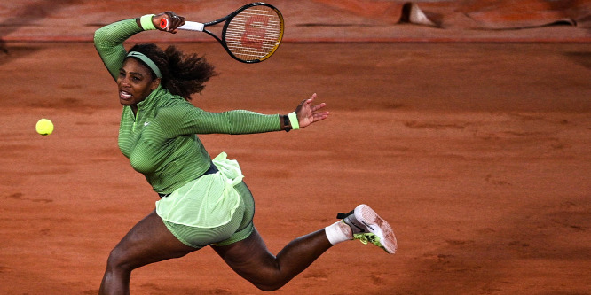 Serena Williams továbbjutott a Roland Garroson