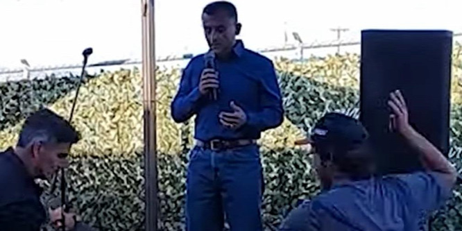 Drónra szerelt szexjátékkal zavartak meg egy amerikai sajtótájékoztatót - videó
