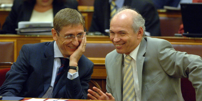 Mit csinál Gyurcsány egykori minisztere a budapesti Városházán?