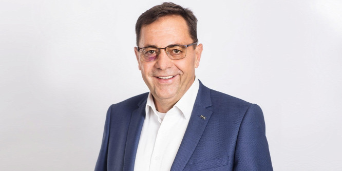 A gyerekei előtt verték össze az apát, egy fideszes képviselő segített megakadályozni a lincselést