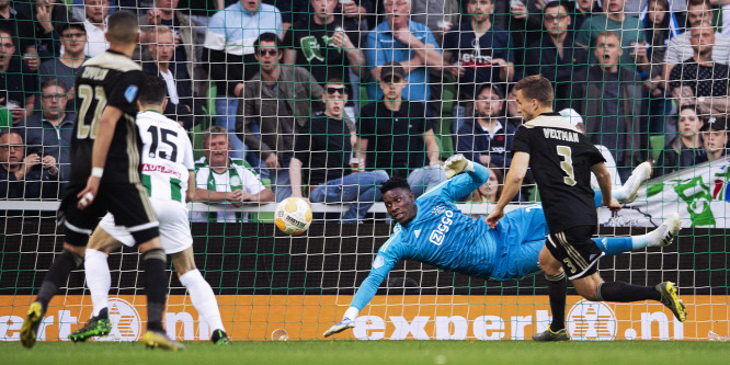 Csökkentették az Ajax kapusának egyéves eltiltását