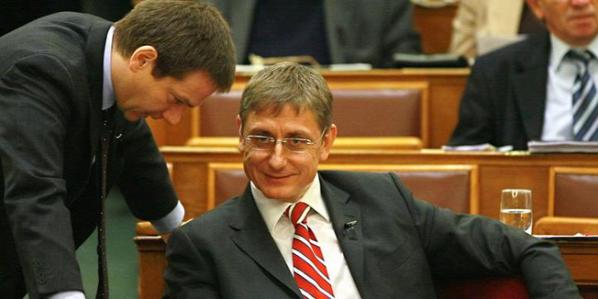 Gyurcsányék bukott szocialista politikáját akarja visszahozni a baloldal
