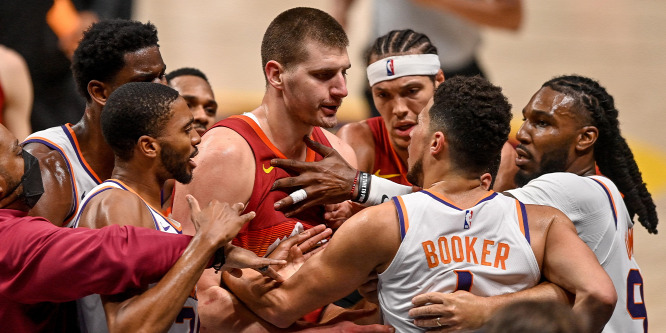 Tombolt a szerb óriás, mert kiesett a csapata az NBA rájátszásából -videó