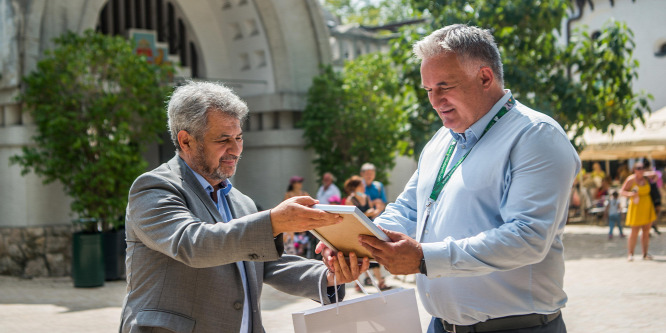 Egy okirathamisításért elítélt politikai tanácsadót neveztek ki gazdasági igazgatónak a Fvárosi Állatkertben