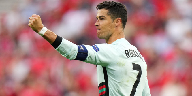 Lehull a lepel! Ő fedezte fel Cristiano Ronaldót - Videó