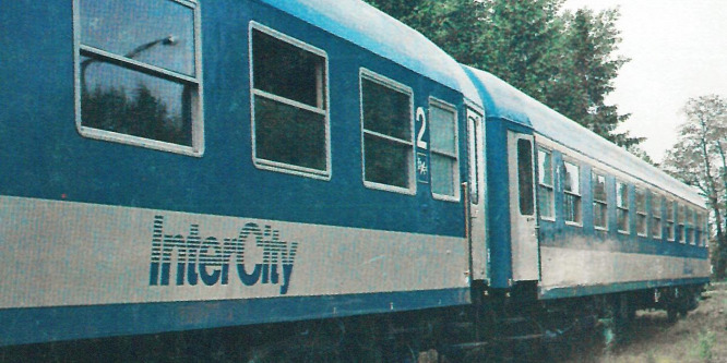 Halálra gázolt egy embert a pécsi Intercity