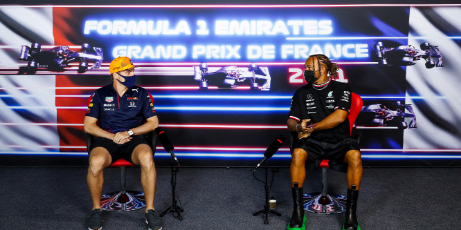 Verstappen kritizálja, Hamilton védi a Pirellit a trükközési vád után