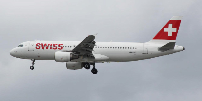 Oxigénmaszkban szálltak le a pilóták a Swiss járatán