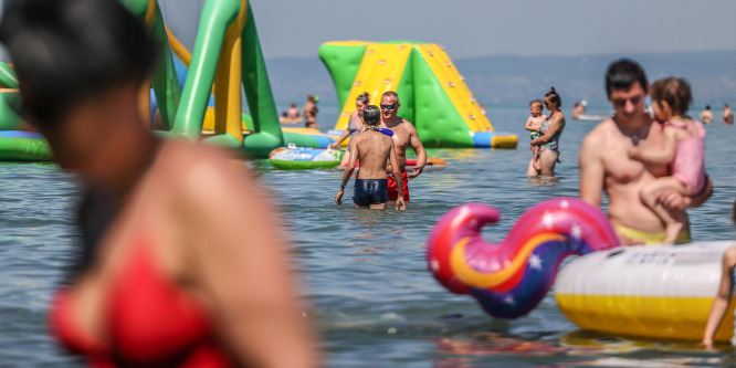 Elképesztően meleg a Balaton: régen mértek már ilyen hőfokot júniusban