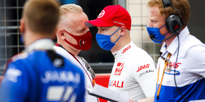 Schumacher hiába lett dühös Mazepinre, főnöke megvédte az orosz pilótát