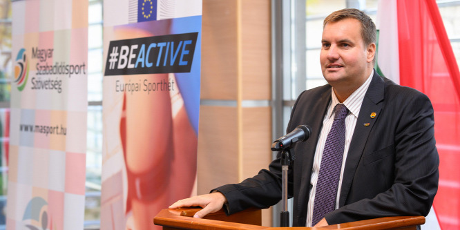 Czene Attila is dícsérte a virtuális edzőterem programot