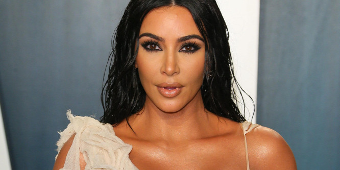 Kizárták II. Erzsébet jubileumi ünnepségéről Kim Kardashiant