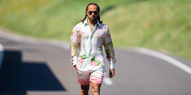 Lewis Hamilton bemutatja: Így kell divatcézárkodni!