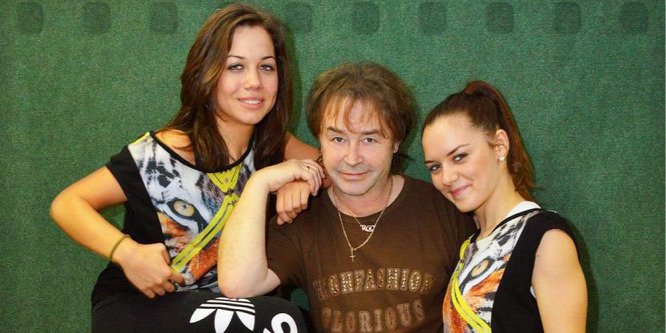 Megérkezett a nyár slágere Szikora Robitól, a klip Bagi Iván humorista műsorában látható először