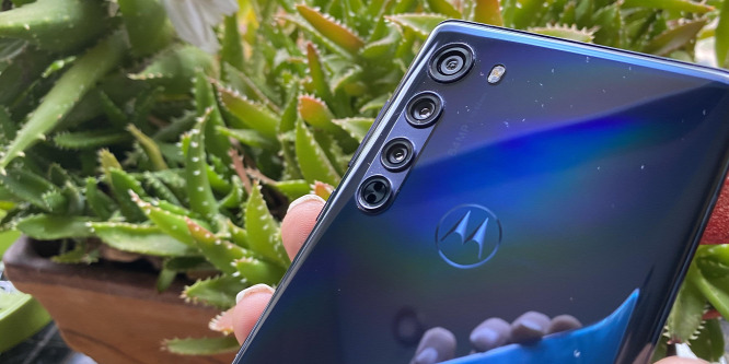108 megapixeles kamerákra váltanak a Motorola Edge 20 mobilok