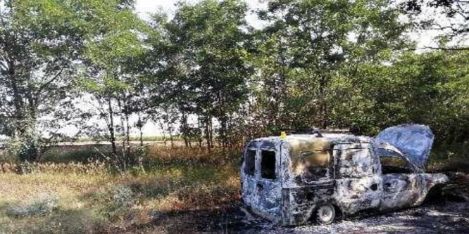 Malacokat lopott két férfi, majd felgyújtottak egy autót