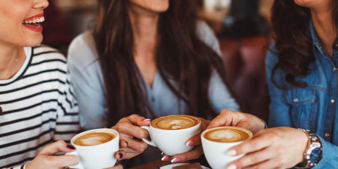 Kávé, tea, üdítők: így fogyaszt koffeint a világ