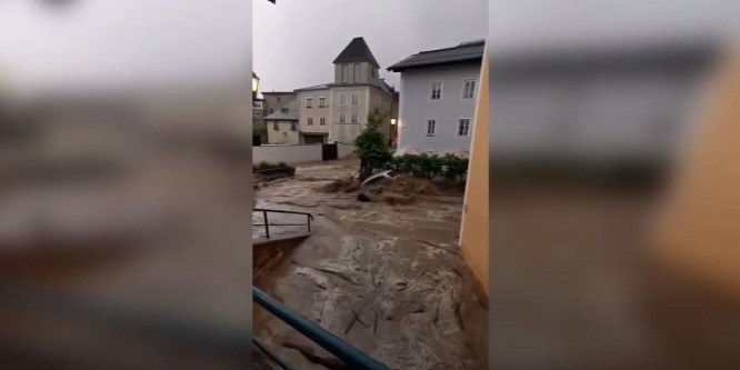 Súlyos áradások és földcsuszamlás Ausztriában - videó