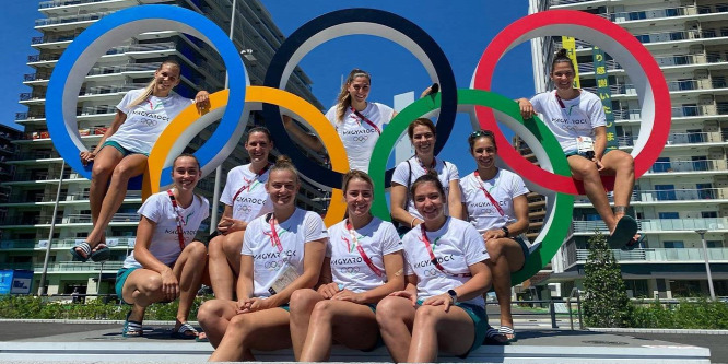 Látványos fotókat posztoltak a női kézilabda-válogatott játékosai az olimpiai faluból