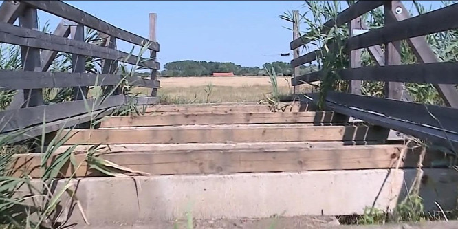 Elloptak egy hidat Csongrád-Csanád megyében - videó