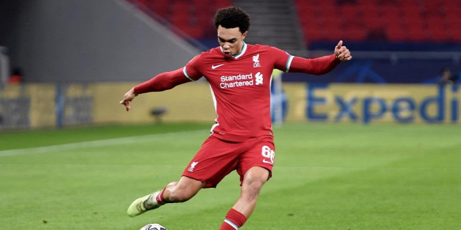 Szerződést hosszabbított BL-győztes sztárfocistájával a Liverpool