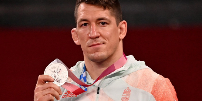 Gólyahír! Megszületett a magyar olimpikon kisfia - fotó
