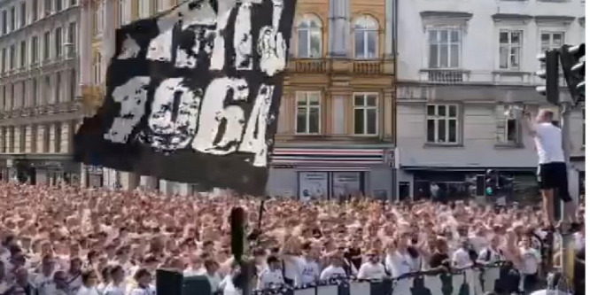 Elképesztő hangulatot teremtettek a dán szurkolók a csapatuk meccse előtt - videó